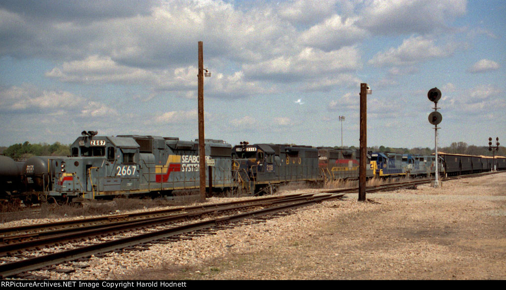 CSX 2667 sits with a variety of other units